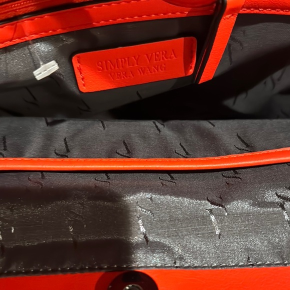 Simply Vera Vera Wang Red and Tan Tote with Woven Design - Picture 7 of 7